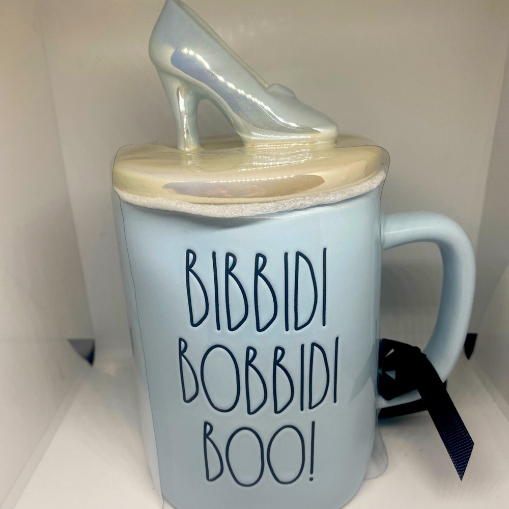 Rae Dunn Cinderella Mug with lid